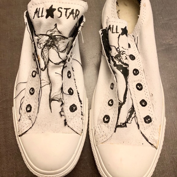 Converse Shoes - NWOT Slip on Converse All-Stars -roses - 10